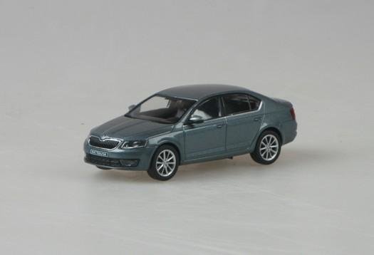 Auto Škoda Octavia III (2012), Platin Gray Metallic